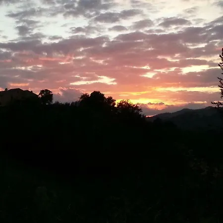 Girfalco Country House 우르비노